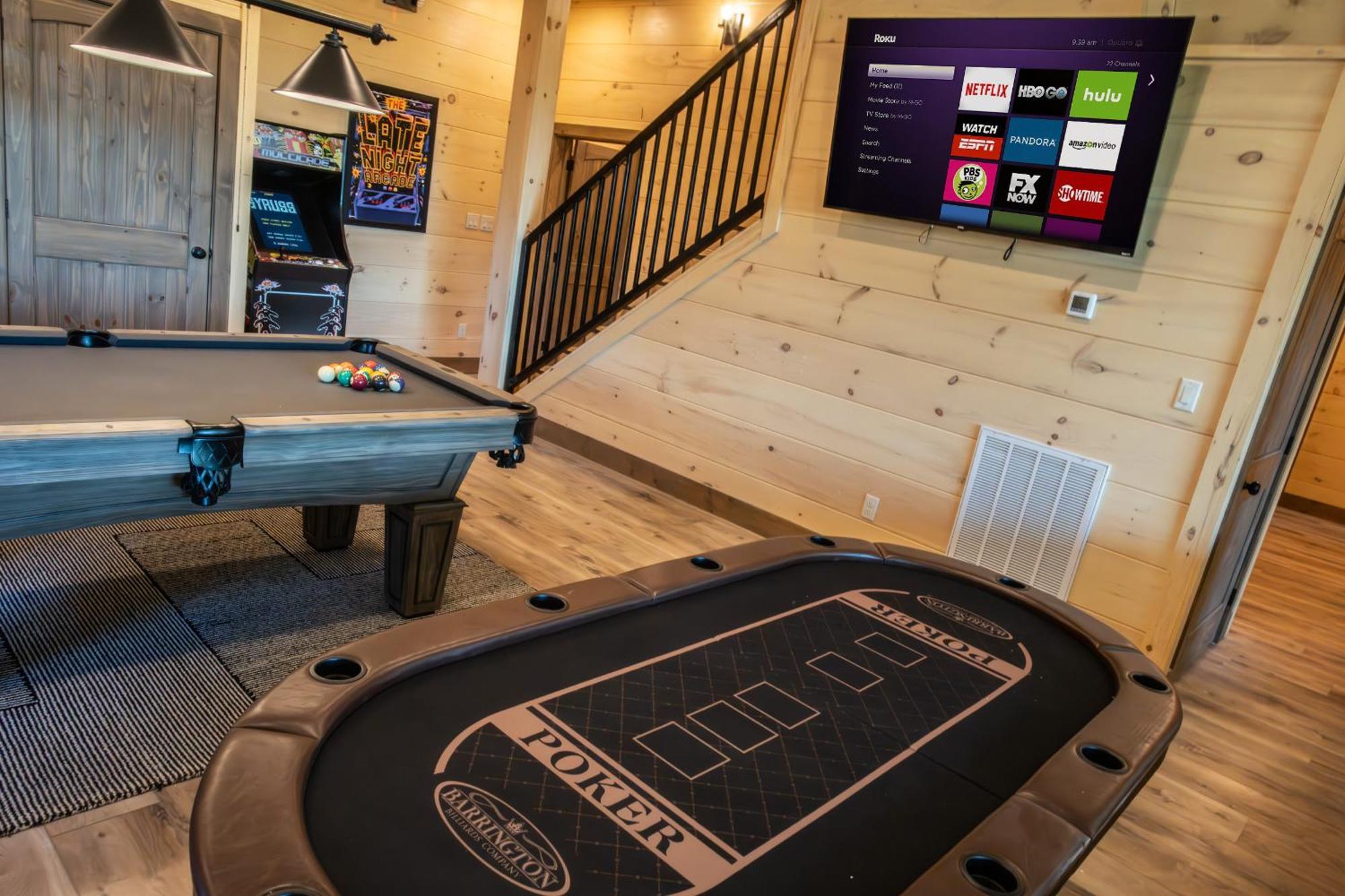 Luxury 12-Bedroom Cabin With Indoor Pool, Hot Tub & Movie Theater, Sleeps 36 Sevierville Luaran gambar