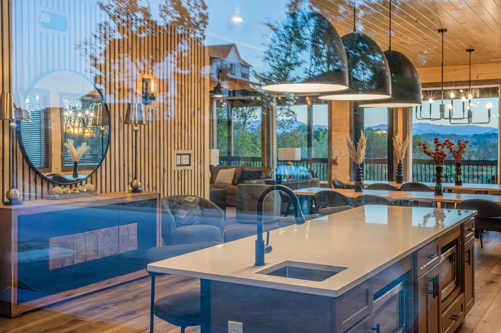 Luxury 12-Bedroom Cabin With Indoor Pool, Hot Tub & Movie Theater, Sleeps 36 Sevierville Luaran gambar